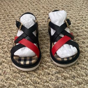 Burberry toddler sandals 7c